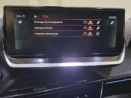 Photo 22 Peugeot 2008  PureTech 130 S&S BVM6