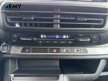 Photo 25 Peugeot Expert  CA FIXE M 2.2 D 180 S&S EAT8