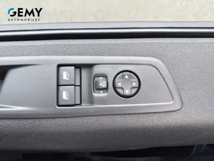 Photo 30 Peugeot Expert  CA FIXE M 2.2 D 180 S&S EAT8