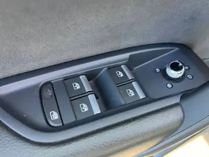 Photo 23 Audi Q5  55 TFSIe 367 S tronic 7 Quattro