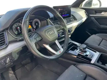 Photo 14 Audi Q5  55 TFSIe 367 S tronic 7 Quattro