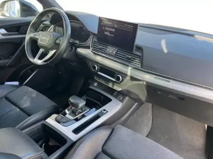 Photo 8 Audi Q5  55 TFSIe 367 S tronic 7 Quattro