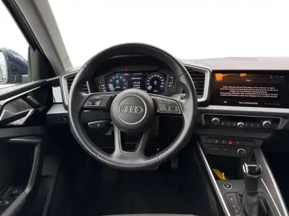 Photo 11 Audi A1  Sportback 30 TFSI 110 ch S tronic 7