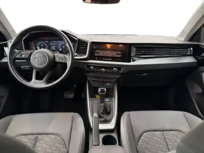 Photo 10 Audi A1  Sportback 30 TFSI 110 ch S tronic 7