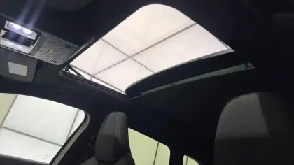 Photo 21 Audi Q3  TFSI 150 ch Hybride S tronic 7