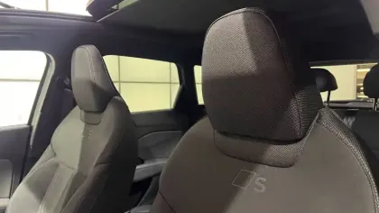 Photo 20 Audi Q3  TFSI 150 ch Hybride S tronic 7