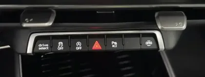 Photo 61 Audi Q3  TFSI 150 ch Hybride S tronic 7