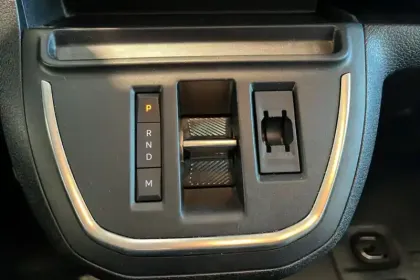 Photo 23 Peugeot Expert  FGN M BLUEHDI 145 S&S EAT8