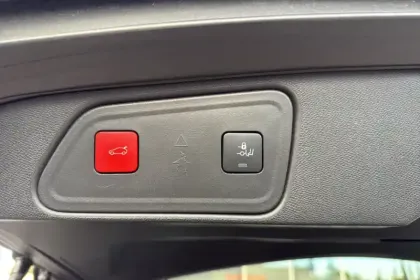 Photo 26 Peugeot 3008  BlueHDi 130ch S&S EAT8