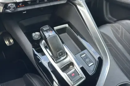 Photo 22 Peugeot 3008  BlueHDi 130ch S&S EAT8