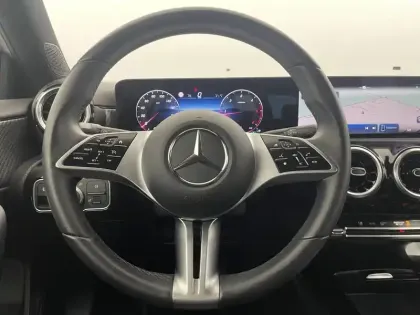 Photo 84 Mercedes Classe A  180 d 8G-DCT