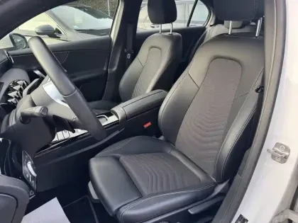 Photo 53 Mercedes Classe A  180 d 8G-DCT