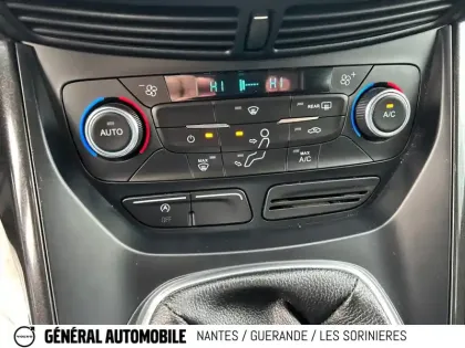 Photo 7 Ford Kuga  2.0 TDCi 120 S&S 4x2 BVM6