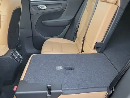 Photo 8 Volvo Xc40  D4 AWD AdBlue 190 ch Geartronic 8