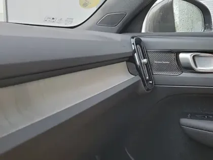 Photo 11 Volvo Xc40  D4 AWD AdBlue 190 ch Geartronic 8