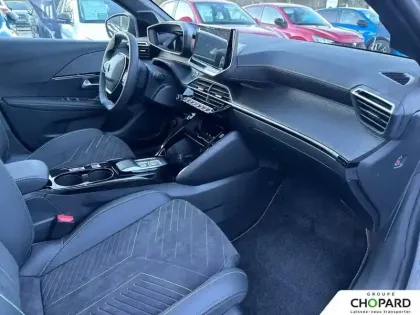 Photo 36 Peugeot 208  Hybrid 145 e-DCS6