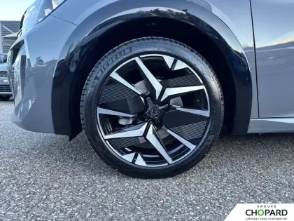 Photo 61 Peugeot 208  Hybrid 145 e-DCS6