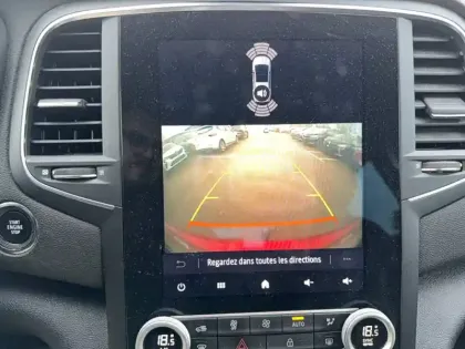 Photo 19 Renault Megane  IV Berline Blue dCi 115 EDC