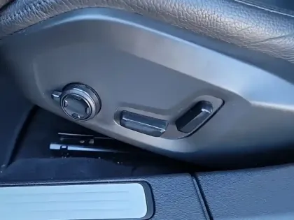 Photo 29 Volvo V60  B4 197 ch Geartronic 8