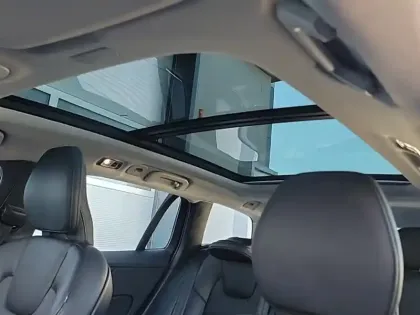 Photo 10 Volvo V60  B4 197 ch Geartronic 8