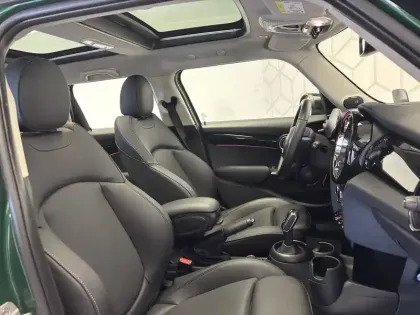 Photo 21 Mini Mini Hatch 5 Portes Cooper 136 ch DKG7