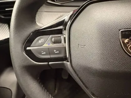 Photo 19 Peugeot 2008  100 S&S BVM6
