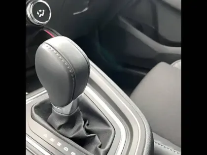 Photo 50 Renault Clio Gén. V (BJA) Ph2 esprit Alpine 5