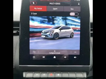 Photo 21 Renault Clio  E-Tech full hybrid 145