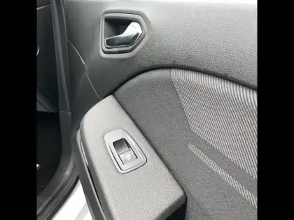 Photo 34 Renault Clio Gén. V (BJA) Ph2 esprit Alpine 5