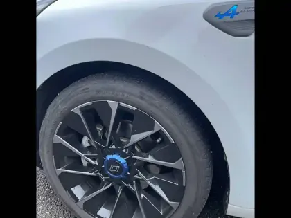 Photo 15 Renault Clio  E-Tech full hybrid 145