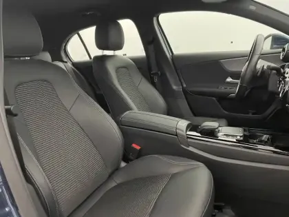 Photo 28 Mercedes Classe A  200 7G-DCT