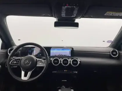 Photo 23 Mercedes Classe A  200 7G-DCT