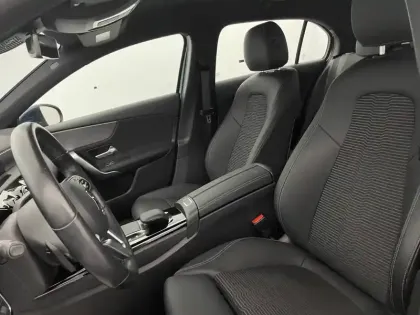 Photo 14 Mercedes Classe A  200 7G-DCT