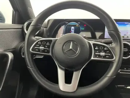 Photo 22 Mercedes Classe A  200 7G-DCT