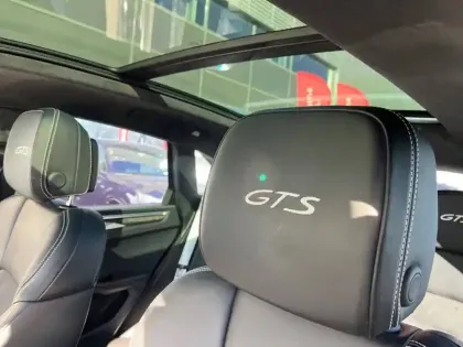 Photo 24 Porsche Macan  3.0 V6 360 ch