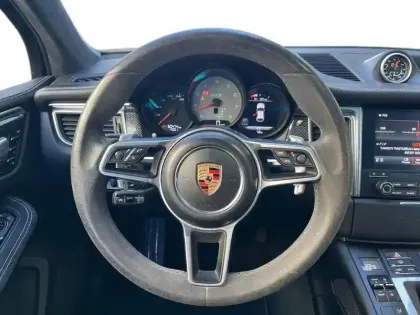 Photo 15 Porsche Macan  3.0 V6 360 ch