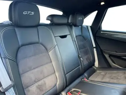 Photo 9 Porsche Macan  3.0 V6 360 ch