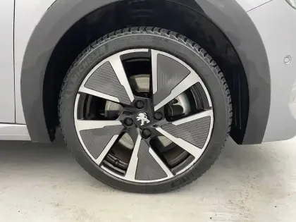 Photo 37 Peugeot 208  Electrique 50 kWh 136ch