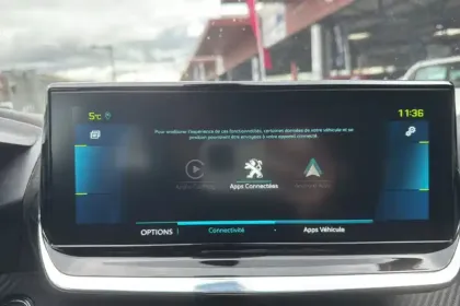 Photo 16 Peugeot 208  Electrique 50 kWh 136ch