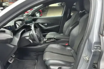 Photo 10 Peugeot 208  Electrique 50 kWh 136ch