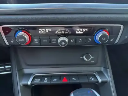 Photo 24 Audi Q3  Sportback 45 TFSIe  245 ch S tronic 6