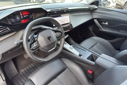 Photo 15 Peugeot 308  BlueHDi 130ch S&S EAT8