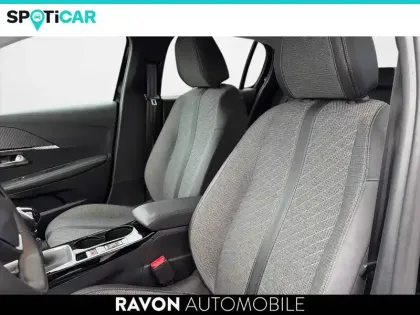 Photo 39 Peugeot 208  PureTech 100 S&S BVM6