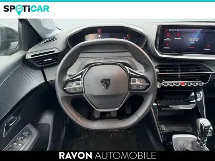 Photo 27 Peugeot 208  PureTech 100 S&S BVM6