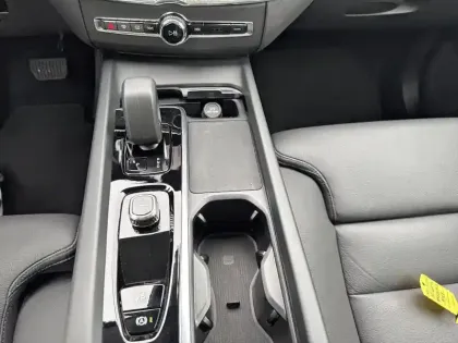 Photo 16 Volvo Xc60  T6 AWD Hybride rechargeable 253 ch+145 ch Geartronic 8