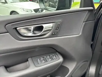 Photo 18 Volvo Xc60  T6 AWD Hybride rechargeable 253 ch+145 ch Geartronic 8