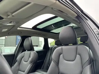 Photo 20 Volvo Xc60  T6 AWD Hybride rechargeable 253 ch+145 ch Geartronic 8