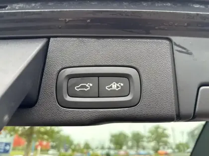 Photo 24 Volvo Xc60  T6 AWD Hybride rechargeable 253 ch+145 ch Geartronic 8