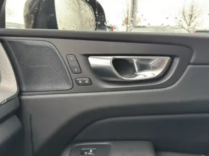 Photo 24 Volvo Xc60  T6 AWD Hybride rechargeable 253 ch+145 ch Geartronic 8