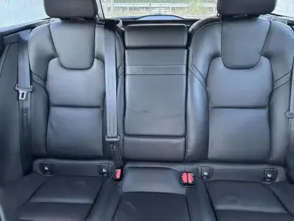 Photo 22 Volvo V90  Cross Country D4 AWD 190 ch Geartronic 8